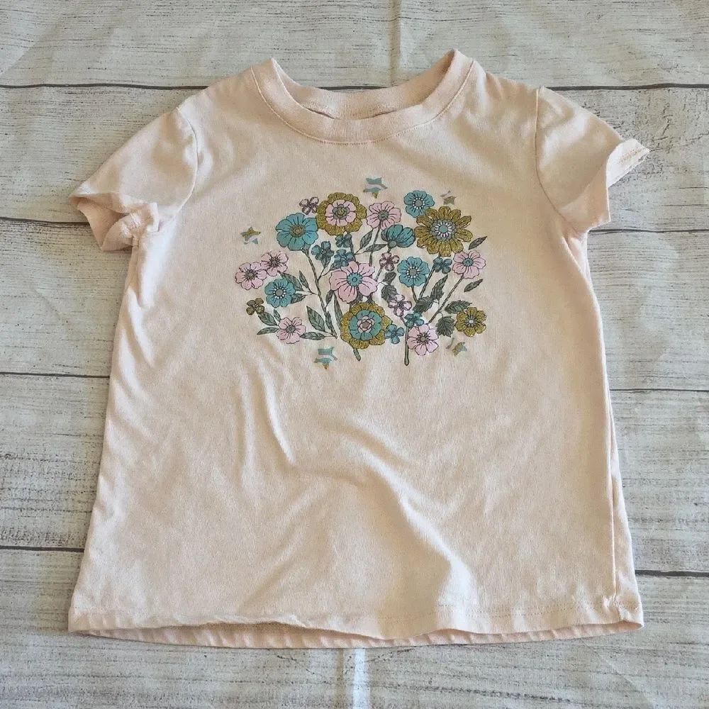 btween Cream Short Sleeve Tee with Floral Design